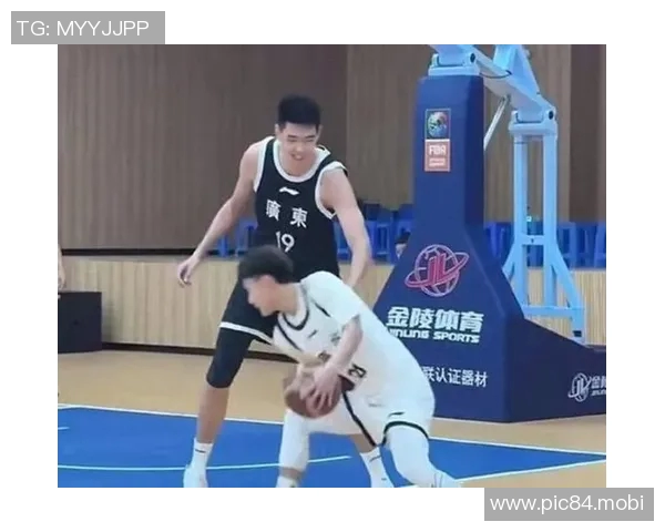 徐昕威金顿霍勒迪分获CBA盖帽助攻三分命中率榜首